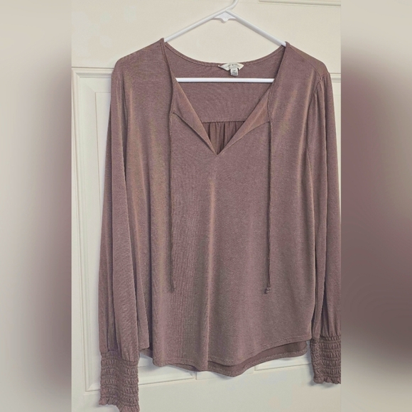 Women's BNWOT Lucky Brand Mauve/Pink Lightweight Long-Sleeved Blouse. MED. - Picture 3 of 7